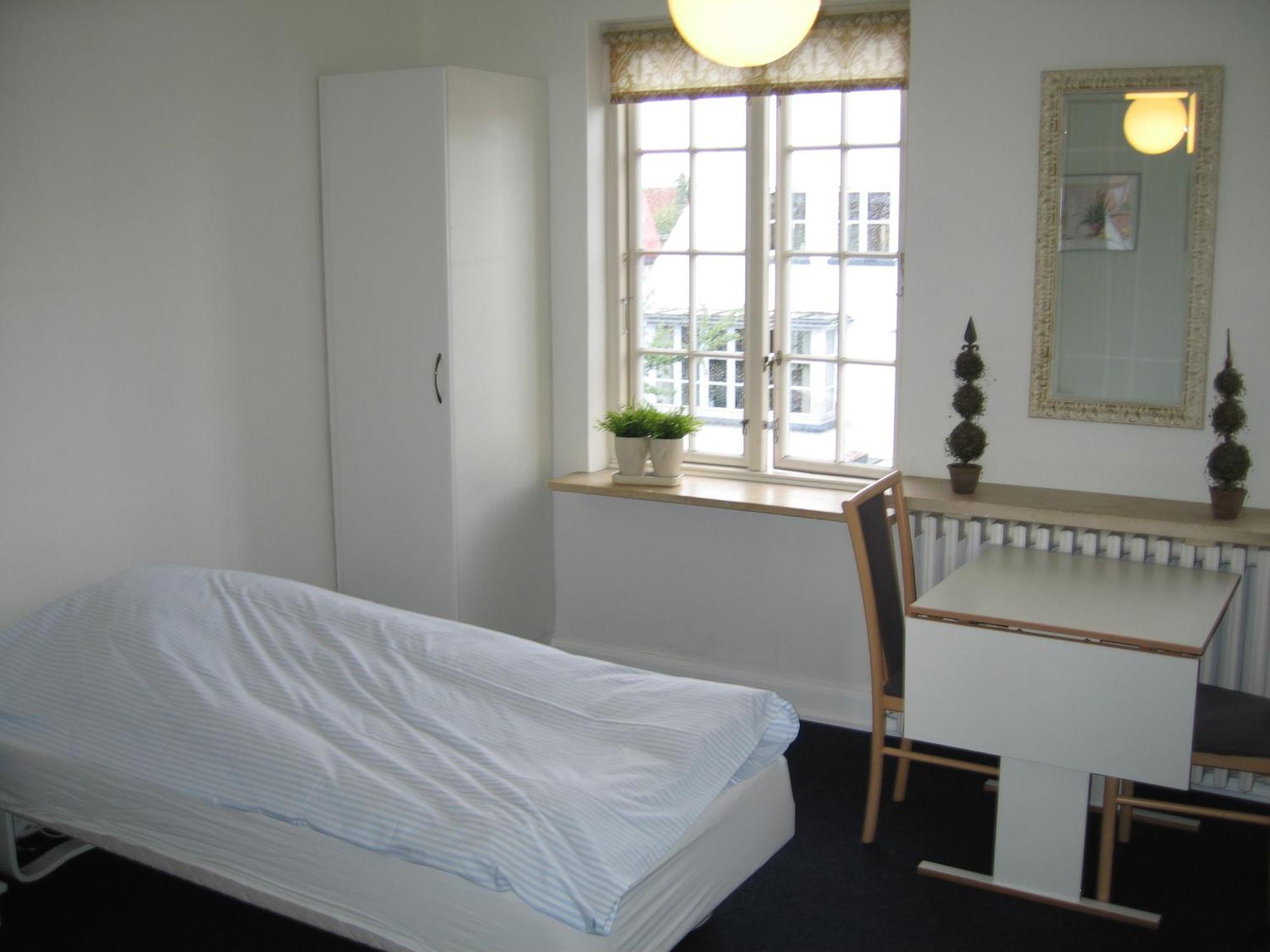 Amalie Bed And Breakfast & Apartments Odense Quarto foto