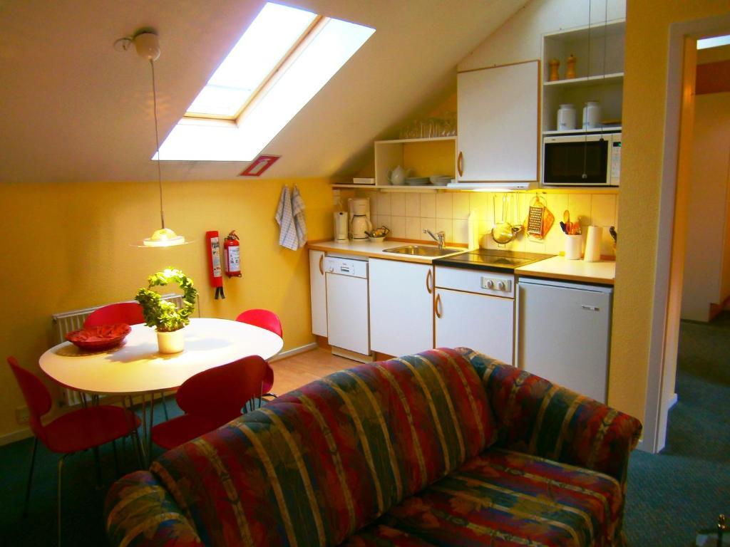 Amalie Bed And Breakfast & Apartments Odense Quarto foto