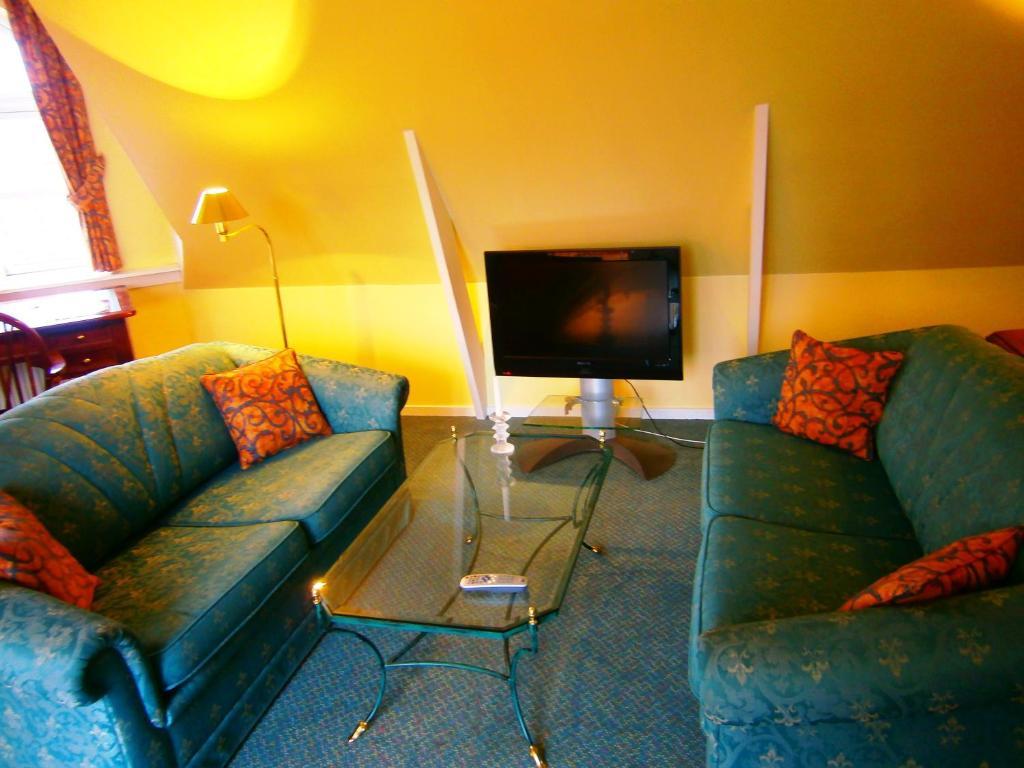Amalie Bed And Breakfast & Apartments Odense Quarto foto